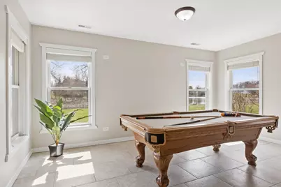 808 Wedgewood Drive, Crystal Lake, IL 60014 - Photo 32