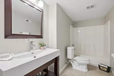 808 Wedgewood Drive, Crystal Lake, IL 60014 - Photo 36