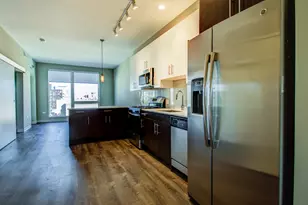 851 W Grand Ave, Chicago, IL 60642 - Photo 2