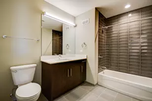 851 W Grand Ave, Chicago, IL 60642 - Photo 8