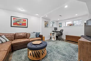 1463 W Sunnyside Ave, Chicago, IL 60640 - Photo 22