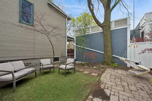 1463 W Sunnyside Ave, Chicago, IL 60640 - Photo 28