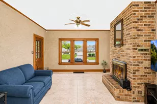 1002 W Marion St, Joliet, IL 60436 - Photo 10