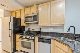 702 Reba Pl, Evanston, IL 60201 - Photo 8