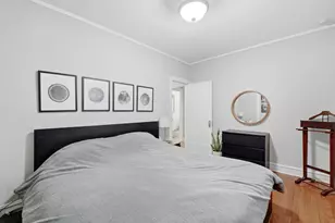 5135 W Melrose St, Chicago, IL 60641 - Photo 12