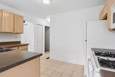 2546 Heritage Court, Geneva, IL 60134 - Photo 8