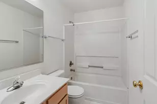 2546 Heritage Ct, Geneva, IL 60134 - Photo 16