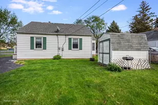 1719 Kelly Ave, Crest Hill, IL 60403 - Photo 18