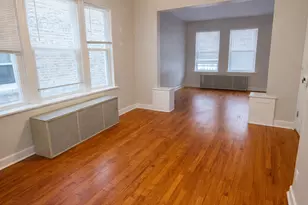 4925 W Henderson St, Chicago, IL 60641 - Photo 4