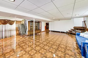 2215 S Bradford Dr, Wheaton, IL 60189 - Photo 26