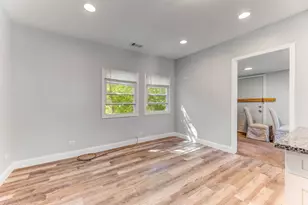 12148 S Eggleston Ave S, Chicago, IL 60628 - Photo 2