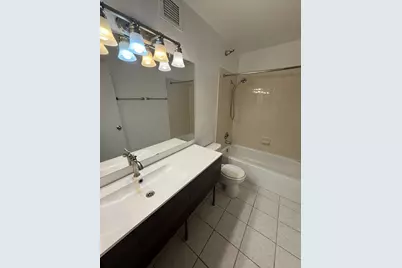 200 N Dearborn Street #1202, Chicago, IL 60601 - Photo 6