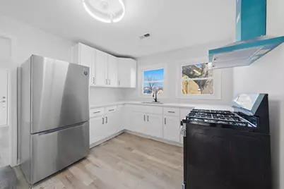 400 S Hebbard Street, Joliet, IL 60433 - Photo 8