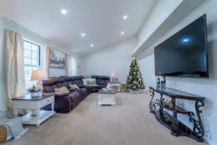 4008 192nd Pl, Country Club Hills, IL 60478 - Photo 4