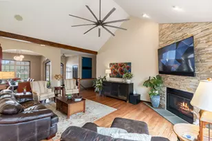 347 Windham Cir, Yorkville, IL 60560 - Photo 4