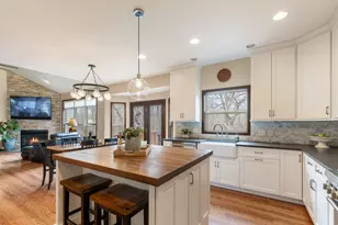 347 Windham Cir, Yorkville, IL 60560 - Photo 12