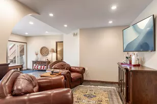 347 Windham Cir, Yorkville, IL 60560 - Photo 32