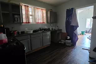 14129 S Dearborn St, Riverdale, IL 60827 - Photo 2