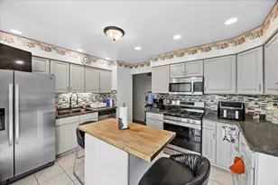 140 Wedgewood Way, Bolingbrook, IL 60440 - Photo 4