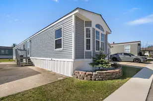 3515 Barb Ave, Park City, IL 60085 - Photo 2