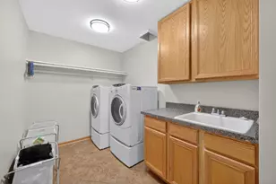 322 Hemlock Ln, Oswego, IL 60543 - Photo 26