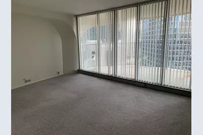 300 N State Street #2627, Chicago, IL 60654 - Photo 2