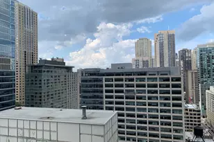 300 N State St, Chicago, IL 60654 - Photo 4