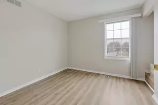 3245 Gresham Ln E, Aurora, IL 60504 - Photo 22