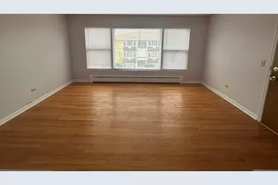 6801 W Montrose Avenue #2N, Harwood Heights, IL 60706 - Photo 4