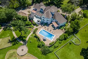 10 Old Hart Rd, Barrington Hills, IL 60010 - Photo 4