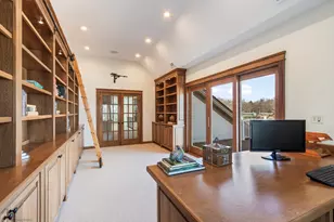 10 Old Hart Rd, Barrington Hills, IL 60010 - Photo 34