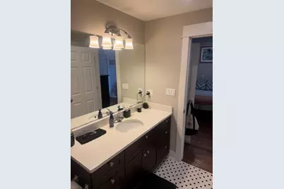 3704 N Janssen Avenue #1, Chicago, IL 60613 - Photo 16