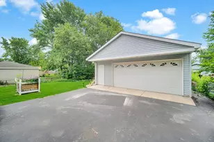 622 S Grace St, Lombard, IL 60148 - Photo 4