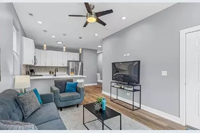 4157 S Prairie Avenue, Chicago, IL 60653 - Photo 4