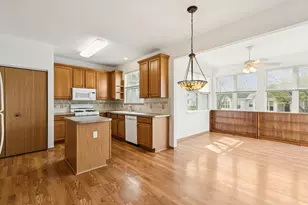 647 S Cadillac Cir, Romeoville, IL 60446 - Photo 12