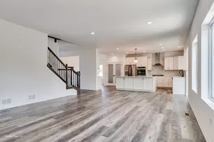 25864 W Ravine Woods Dr, Channahon, IL 60410 - Photo 6