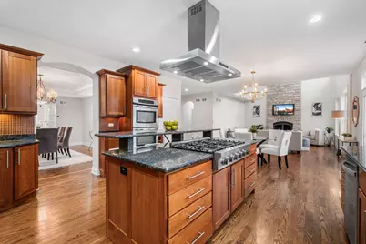 3202 Dell Place, Glenview, IL 60025 - Photo 8