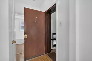 7019 S Merrill Ave, Chicago, IL 60649 - Photo 14