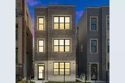 4153 S Prairie Avenue, Chicago, IL 60653 - Photo 1