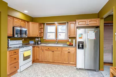 9342 Austin Avenue, Oak Lawn, IL 60453 - Photo 18