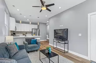 4155 S Prairie Ave, Chicago, IL 60653 - Photo 4