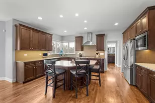 81 Landon Cir, Wheaton, IL 60189 - Photo 18