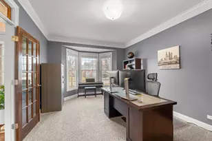 81 Landon Cir, Wheaton, IL 60189 - Photo 10