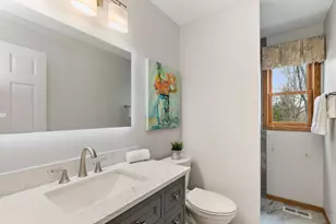 227 Lincoln St, Schaumburg, IL 60194 - Photo 16