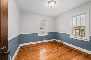 2525 29th St, Rock Island, IL 61201 - Photo 8