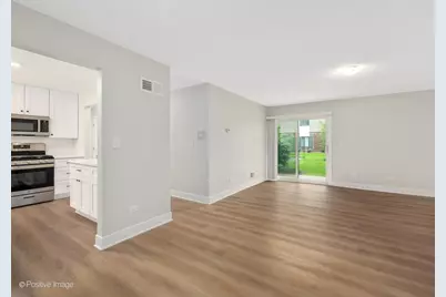 7360 Fairview Avenue #103, Downers Grove, IL 60516 - Photo 6