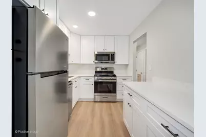 7360 Fairview Avenue #103, Downers Grove, IL 60516 - Photo 8