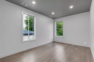 9100 Kenton Ave, Skokie, IL 60076 - Photo 28