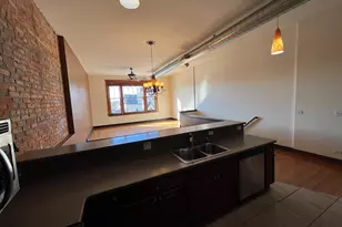 26 E Downer Pl, Aurora, IL 60505 - Photo 8