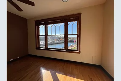 26 E Downer Place #B, Aurora, IL 60505 - Photo 2